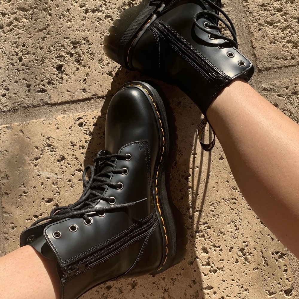 Dr. Martens Jadon Platform 8-Eye Boot